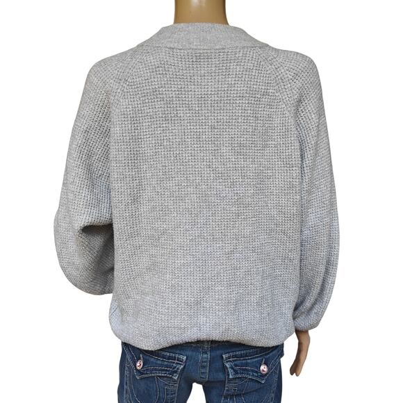 GAP Gray Waffle-Knit Crewneck Sweater Women’s L, Cotton-Blend Cozy - Picture 2 of 5